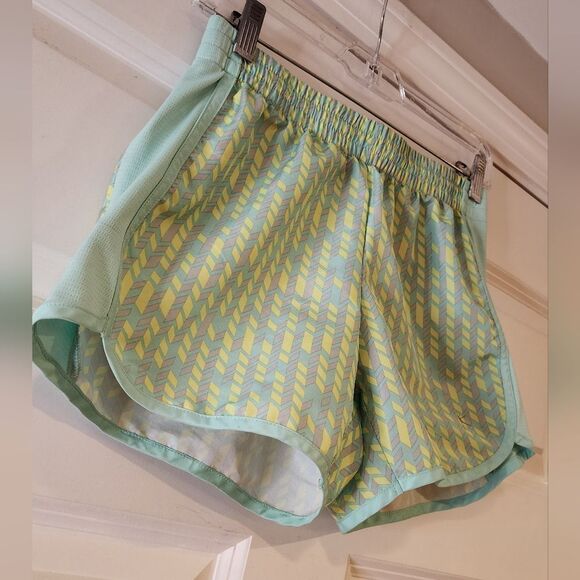 Danskin Now Mint Green and Yellow Patterned Shorts XS - Picture 2 of 3
